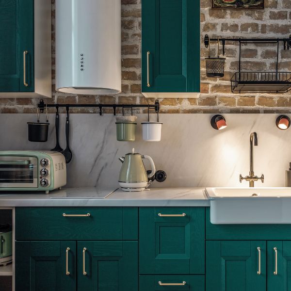 Green kitchen cabinets